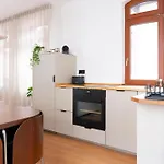 Aesthetische & Helle Design Apartments, Leipzig-altlindenau アパート ライプツィヒ