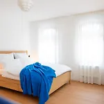 Aesthetische & Helle Design Apartments, Leipzig-altlindenau アパート ライプツィヒ