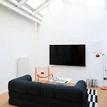 Aesthetische & Helle Design Apartments, Leipzig-altlindenau アパート
