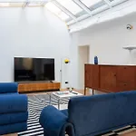 Apartment Aesthetische & Helle Design Apartments, Leipzig-altlindenau