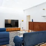 Apartment Aesthetische & Helle Design Apartments, Leipzig-altlindenau