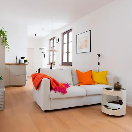 Aesthetische & Helle Design Apartments, Leipzig-altlindenau *