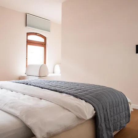 Aesthetische & Helle Design Apartments, Leipzig-altlindenau Lipsia