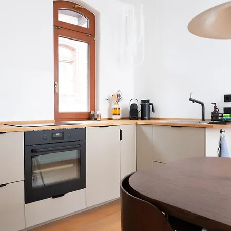 Aesthetische & Helle Design Apartments, Leipzig-altlindenau