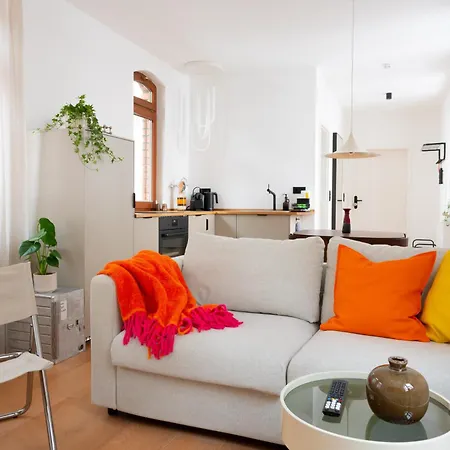 Aesthetische & Helle Design Apartments, Leipzig-altlindenau