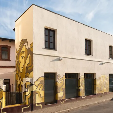 Aesthetische & Helle Design Apartments, Leipzig-altlindenau *