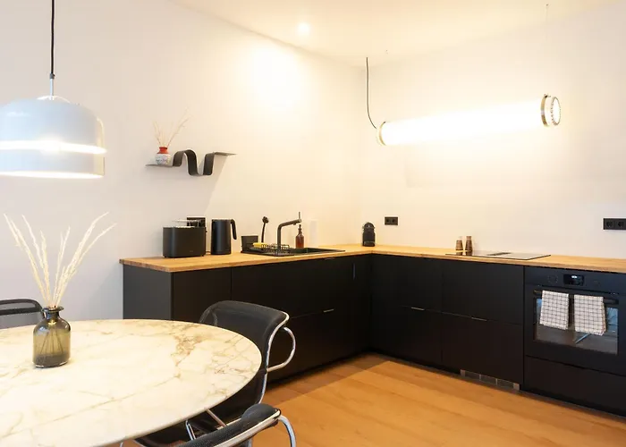 Aesthetische & Helle Design Apartments, Leipzig-altlindenau *